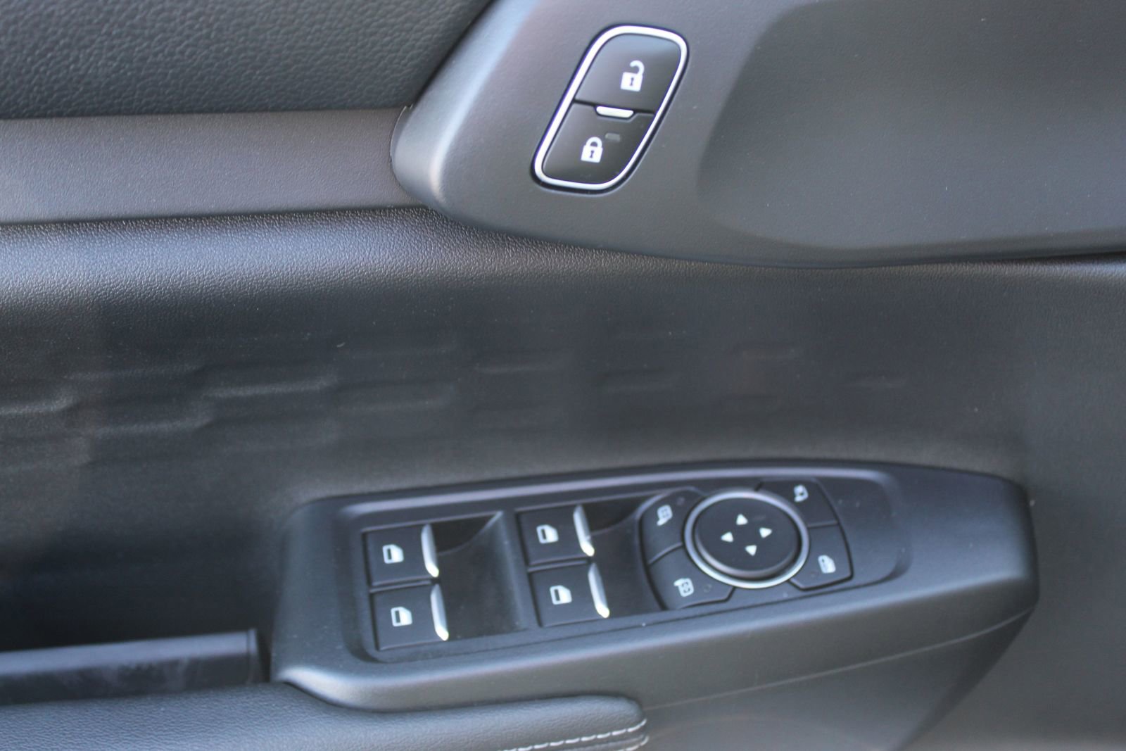 New 2025 Ford Ranger XLT w/ FX4 Off-Road Package image 24