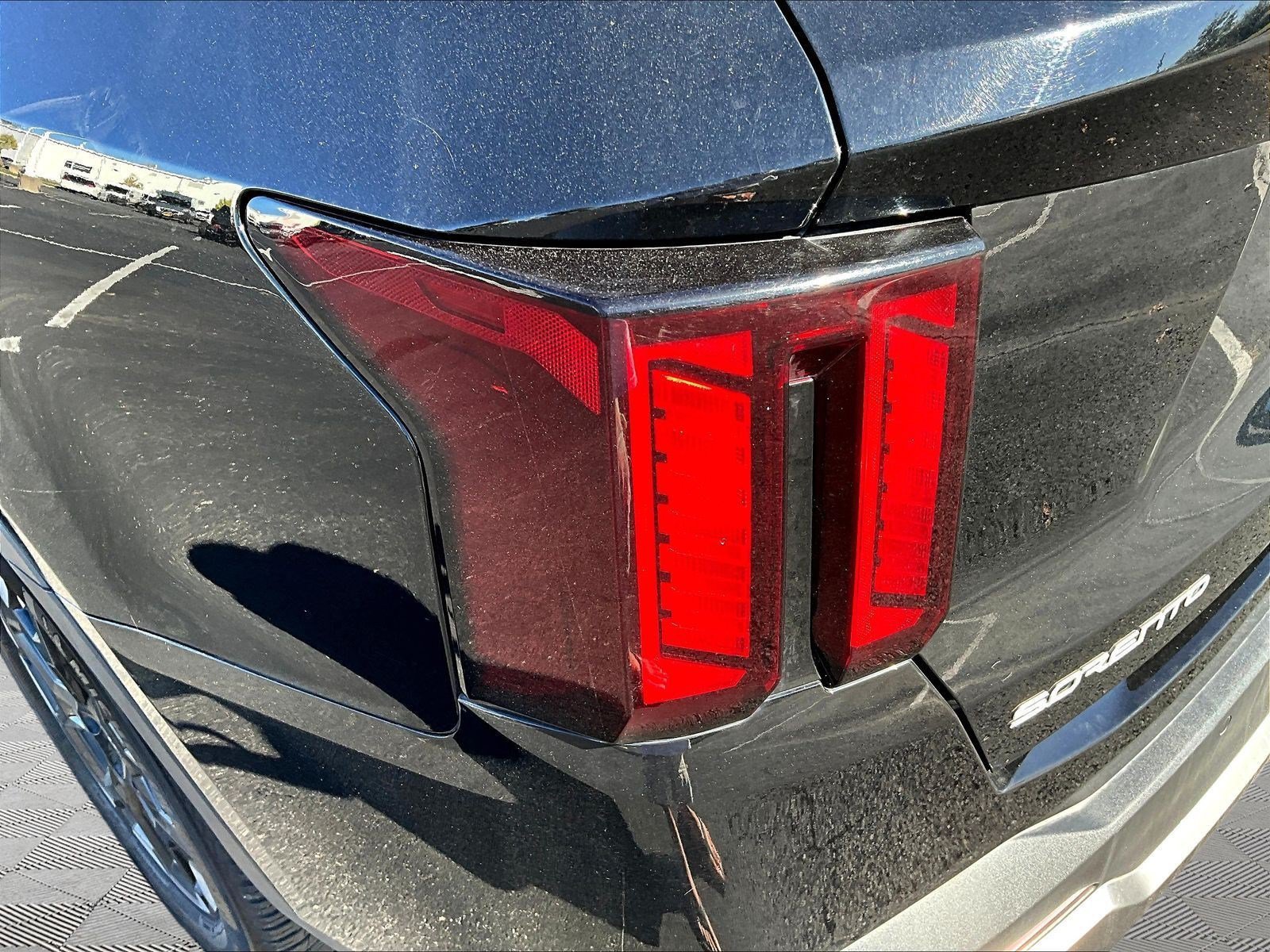 Used 2025 Kia Sorento S w/ Panoramic Sunroof Package FWD image 22