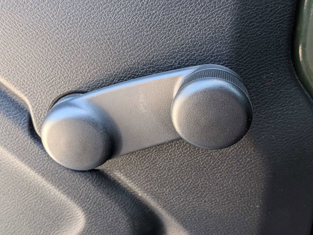 Used 2022 Jeep Wrangler Sport image 23