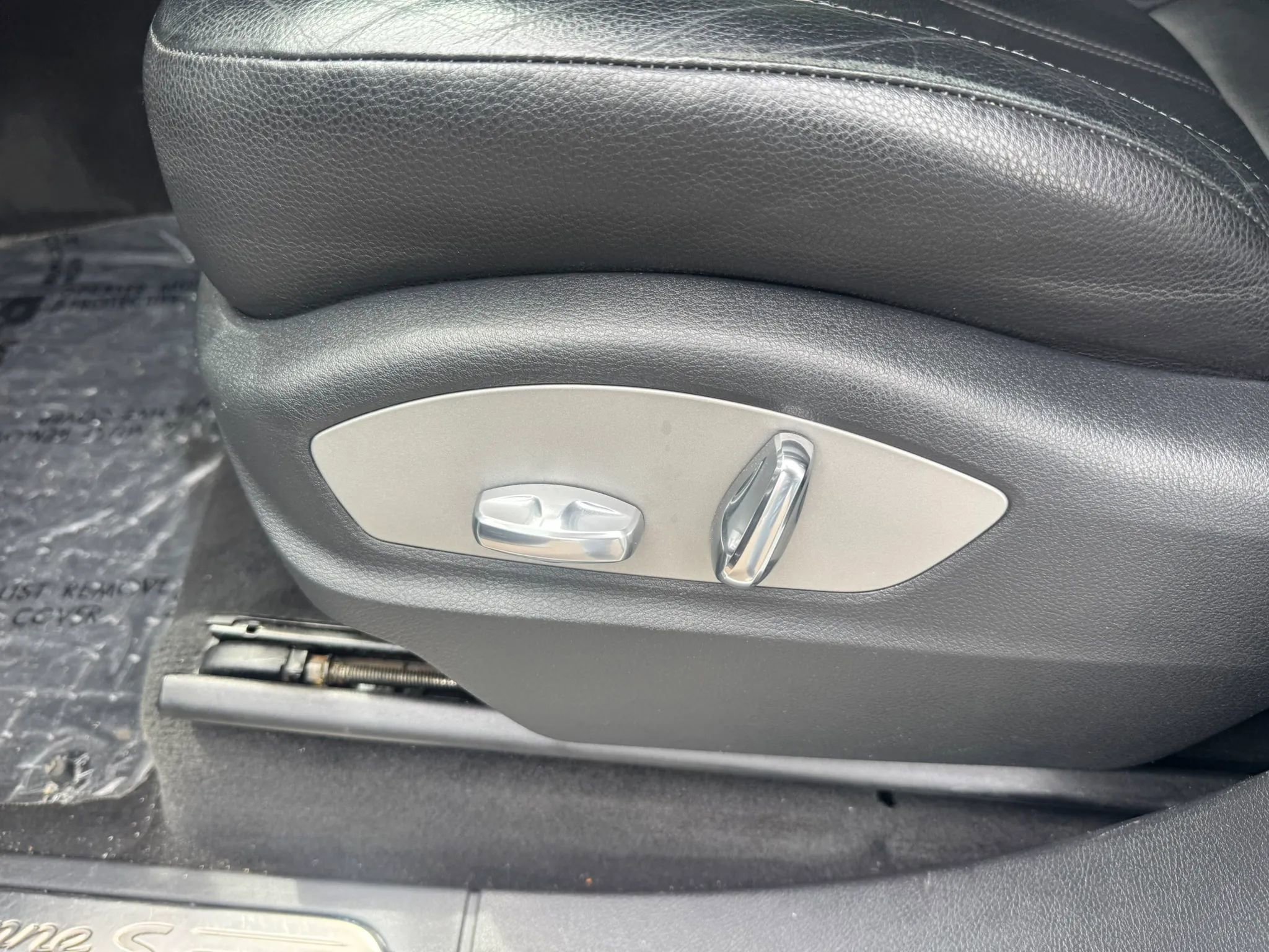 Used 2013 Porsche Cayenne S AWD/4WD image 18