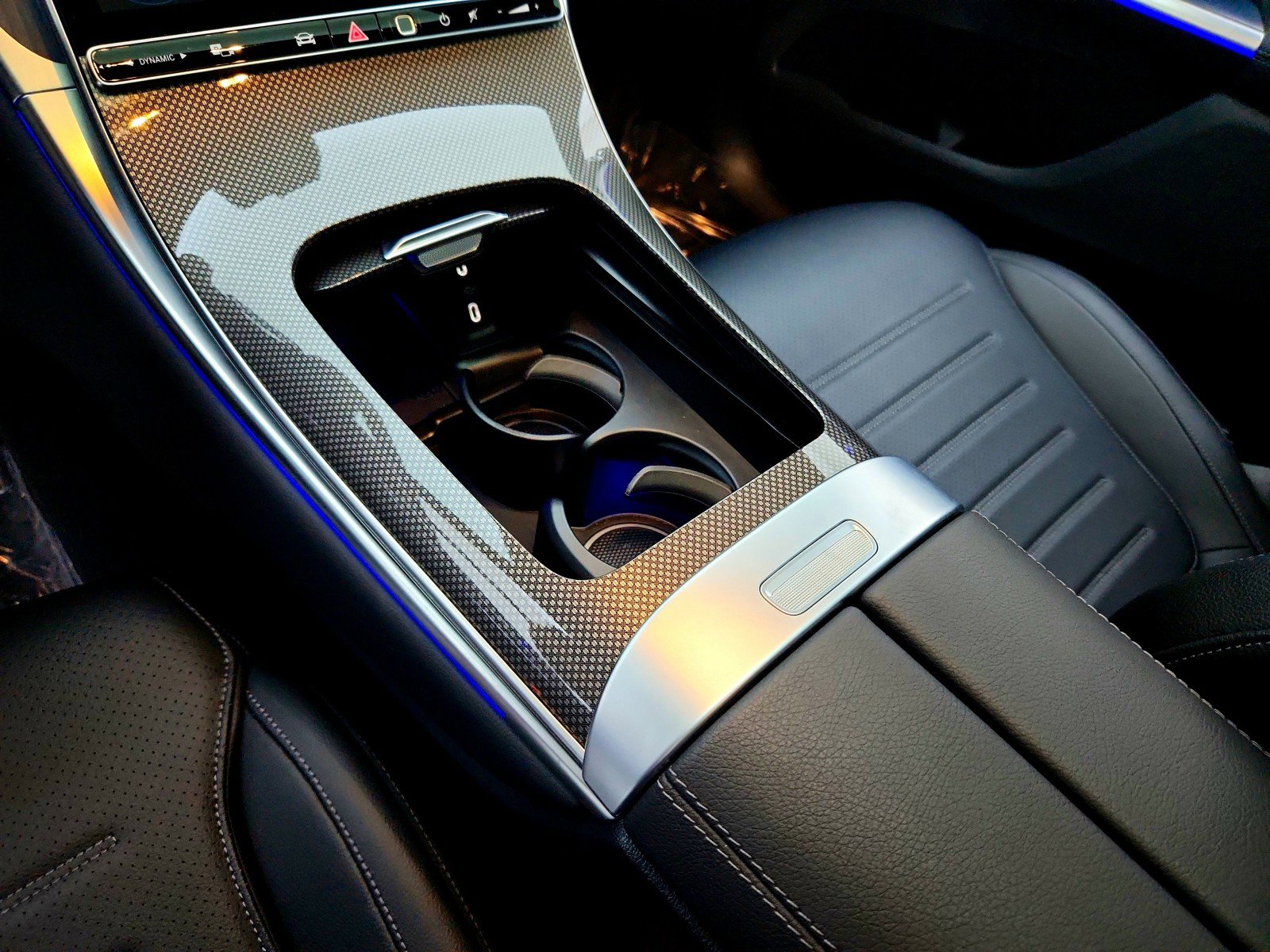 Certified 2025 Mercedes-Benz GLC 300 4MATIC w/ AMG Line image 17