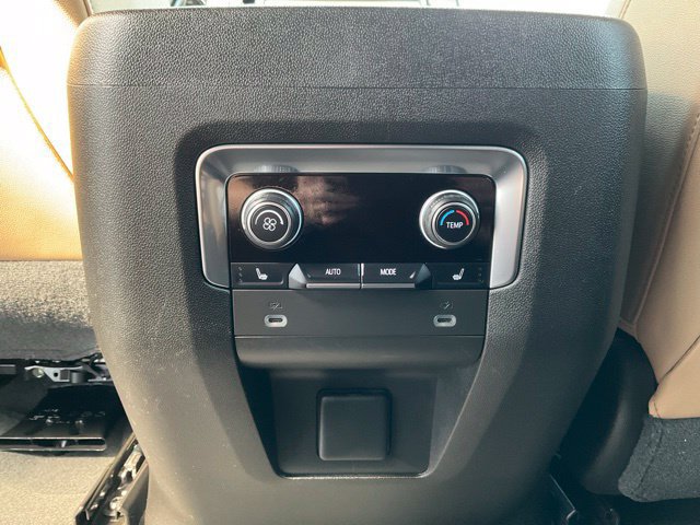 Used 2021 Chevrolet Tahoe Premier w/ Premium Package AWD/4WD image 20