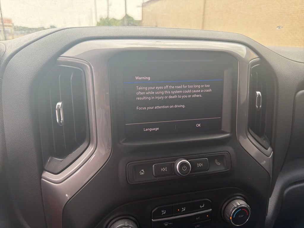 Used 2021 Chevrolet Silverado 1500 Custom w/ Custom Max Trailering Package AWD/4WD image 14