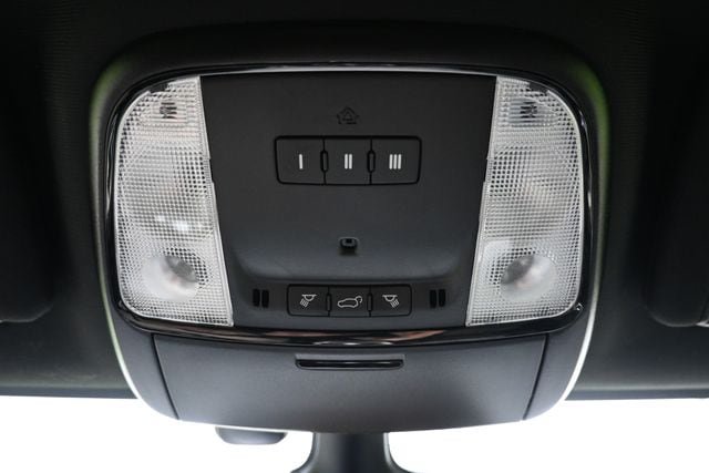 Used 2021 Jeep Grand Cherokee Trackhawk AWD/4WD image 36