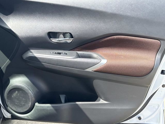 Used 2023 Nissan Kicks SR image 19