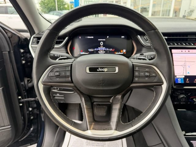 Used 2023 Jeep Grand Cherokee L Limited AWD/4WD image 25