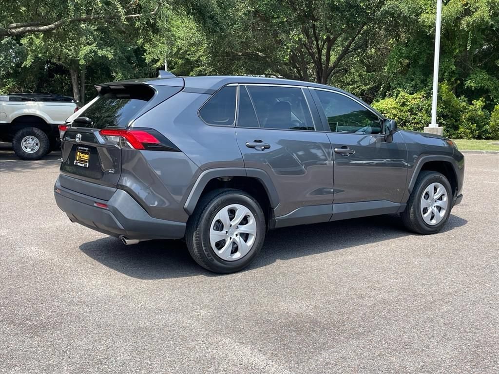 Used 2023 Toyota RAV4 LE FWD image 25
