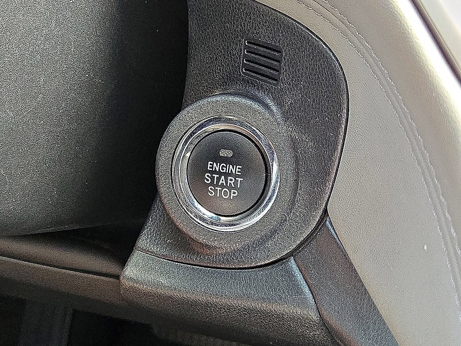 Used 2023 Subaru Outback Limited AWD/4WD image 32