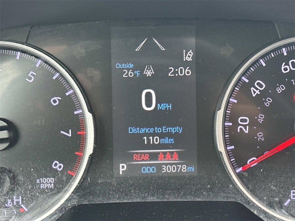 Used 2021 Toyota RAV4 LE image 20