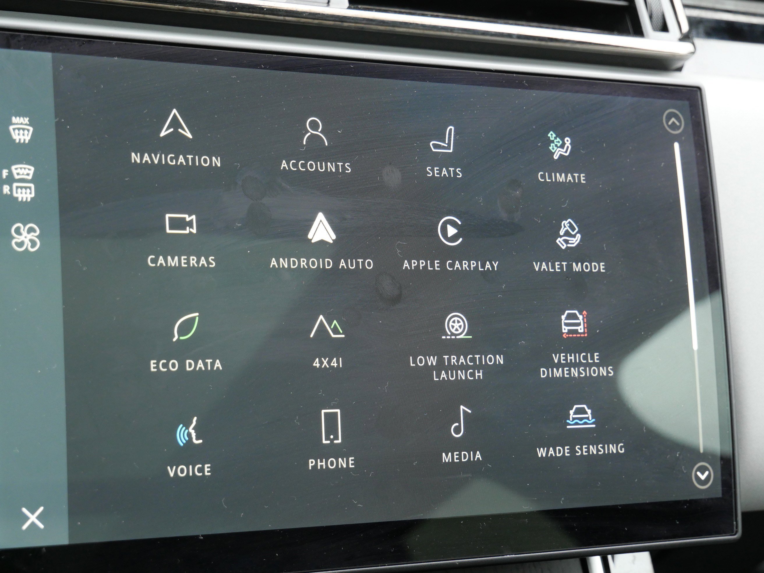 Certified 2026 Land Rover Range Rover Velar S AWD/4WD image 31