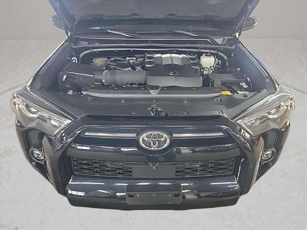 Used 2023 Toyota 4Runner SR5 Premium w/ Moonroof Package image 9