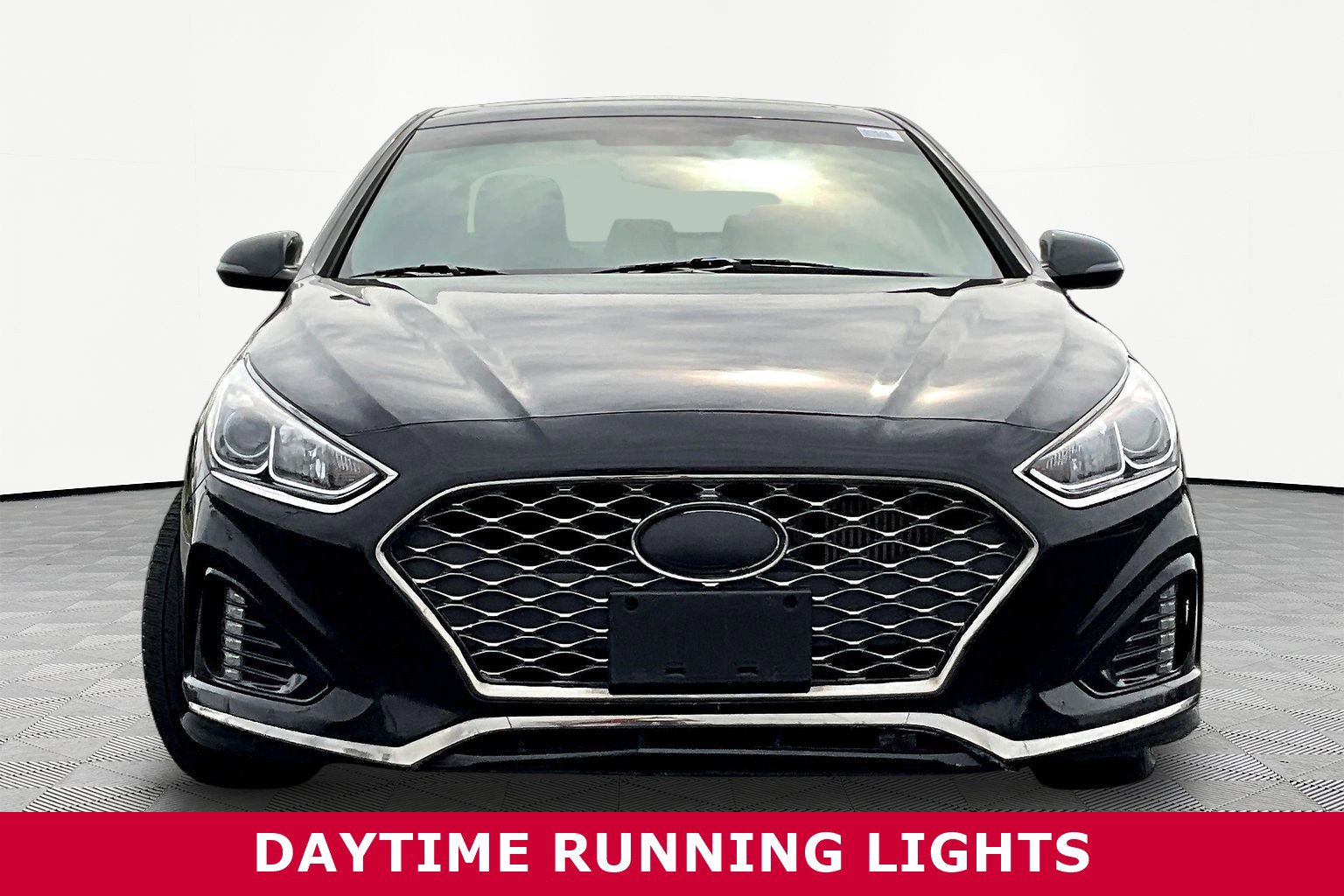 Used 2018 Hyundai Sonata Sport image 2
