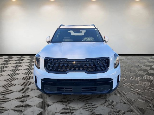 Used 2025 Kia Telluride EX X-Line AWD/4WD image 2