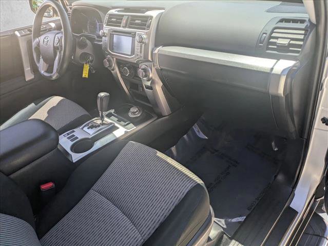 Used 2016 Toyota 4Runner SR5 AWD/4WD image 19