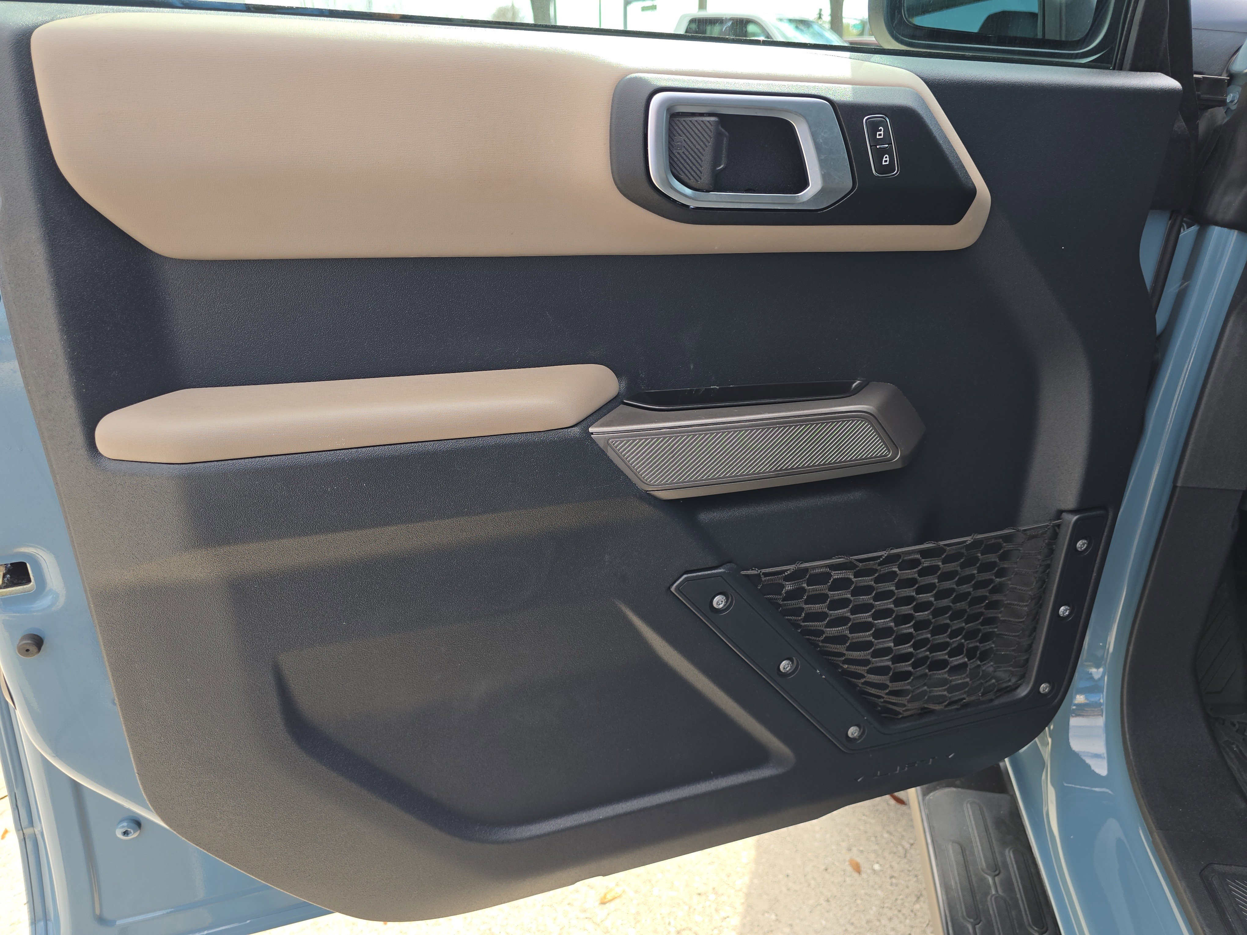 Used 2023 Ford Bronco Wildtrak image 17