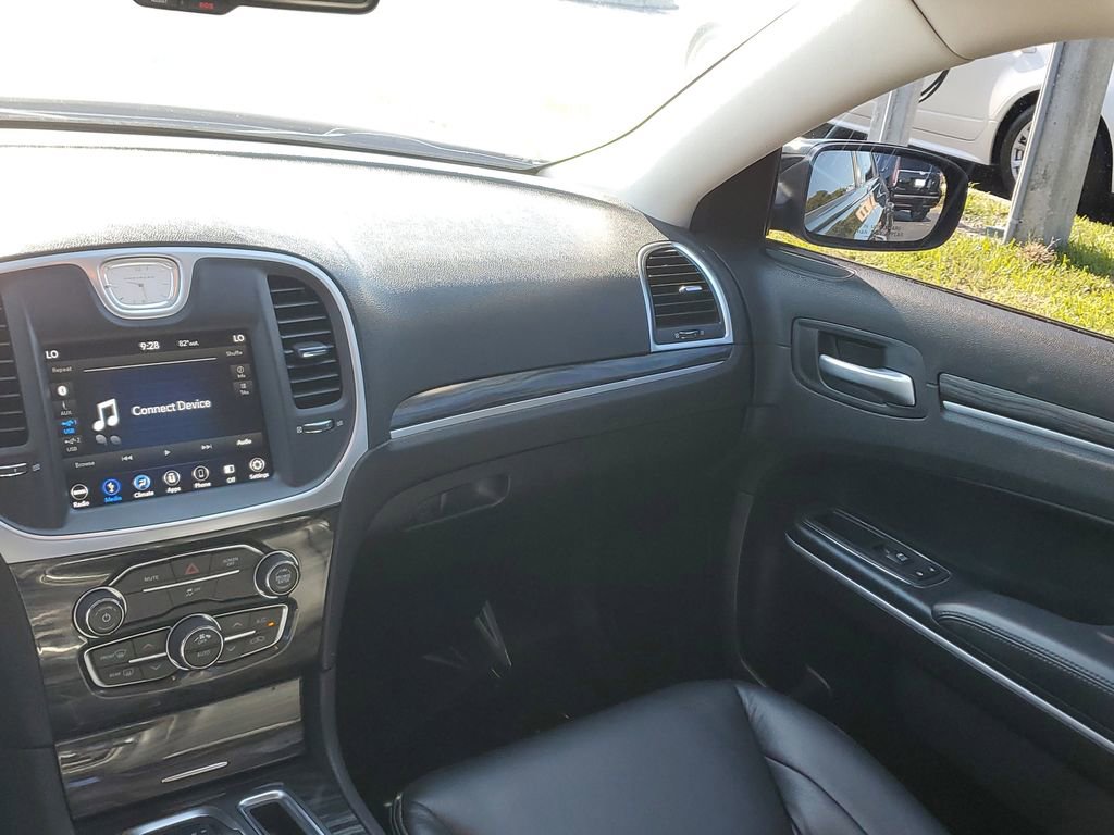 Used 2019 Chrysler 300 Touring w/ Sport Appearance Package RWD image 20