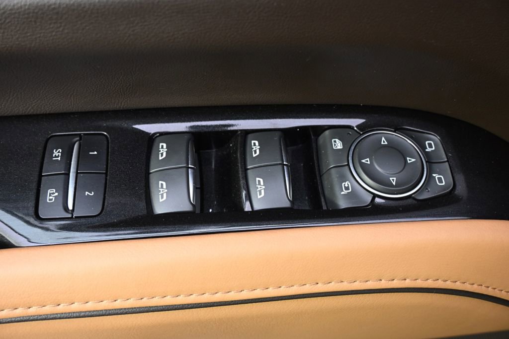 Certified 2021 Cadillac Escalade Premium Luxury AWD/4WD image 24