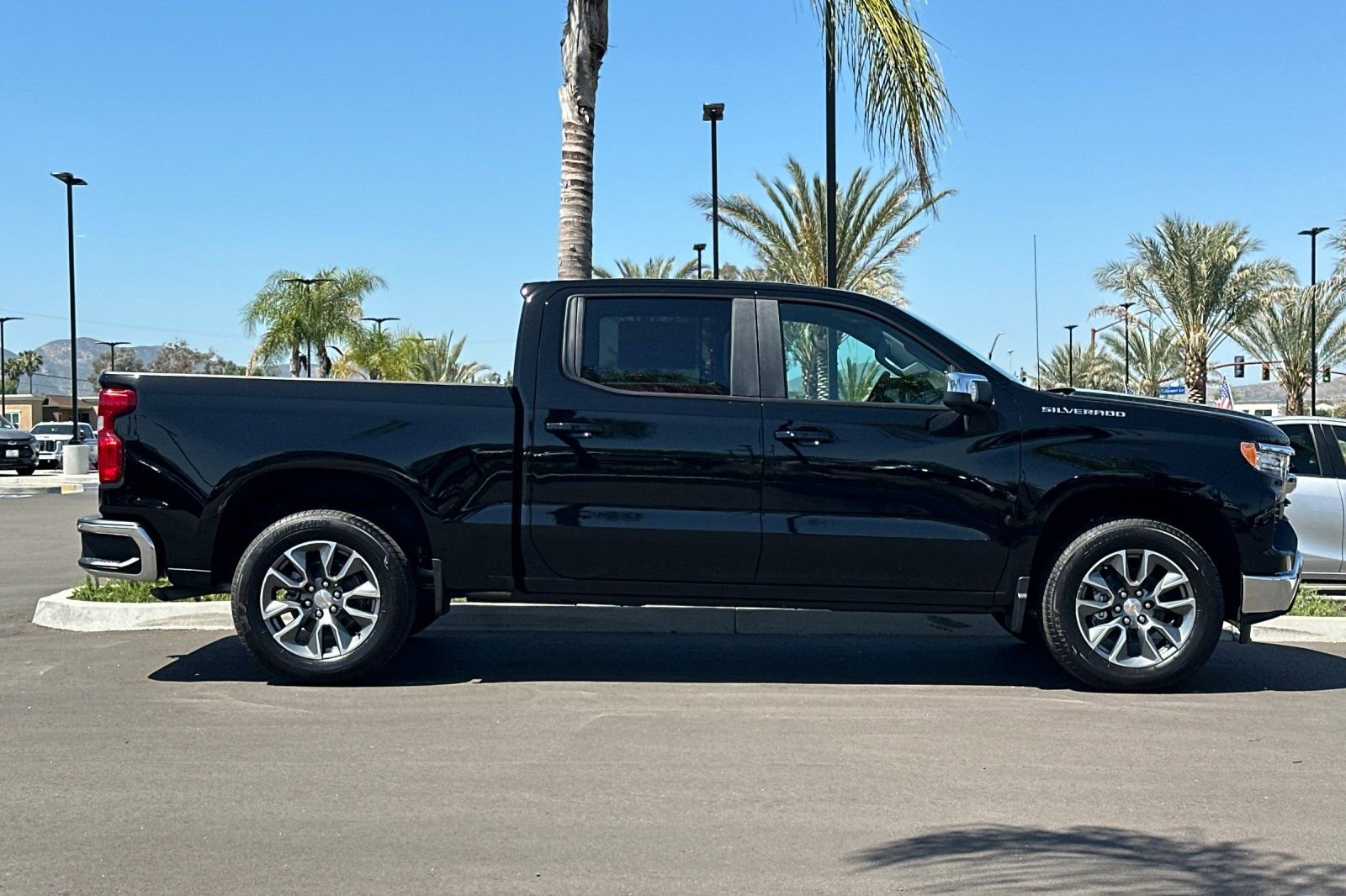 New 2026 Chevrolet Silverado 1500 LT image 3