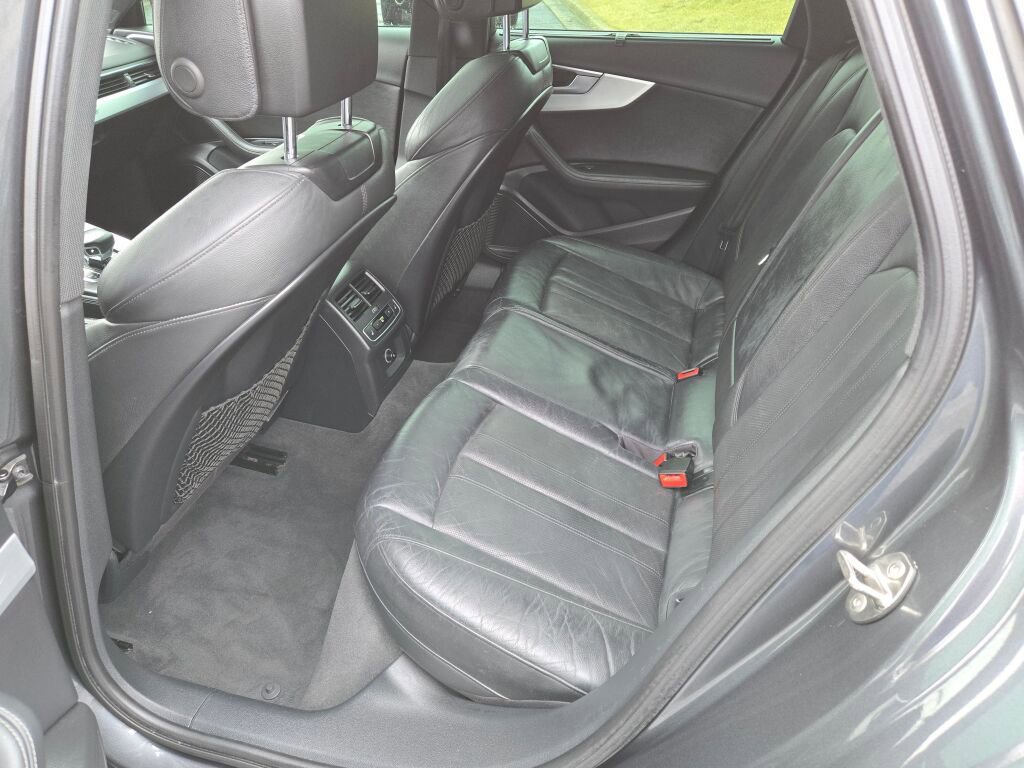 Used 2018 Audi S4 Premium Plus w/ Navigation Package image 22
