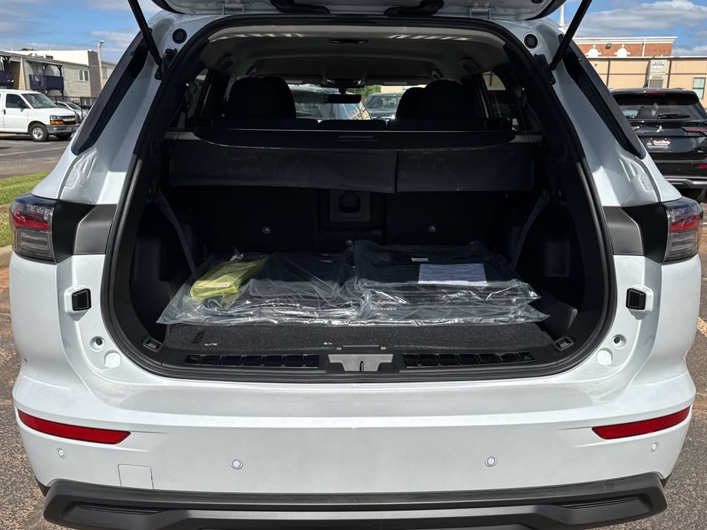 New 2026 Mitsubishi Outlander ES AWD/4WD image 49