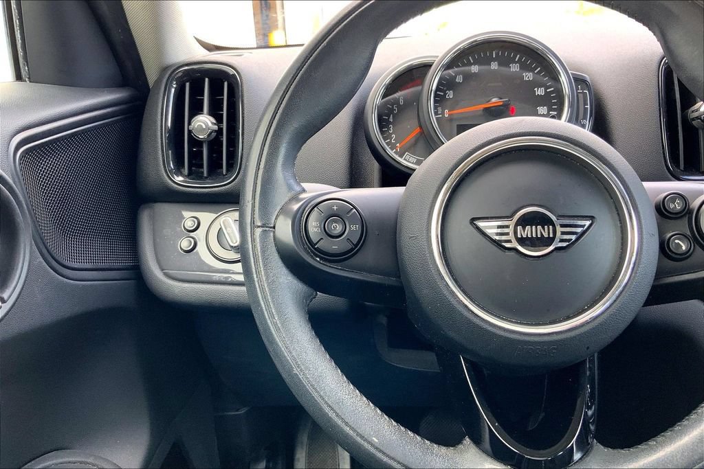 Used 2019 MINI Cooper Countryman w/ Storage Package FWD image 17