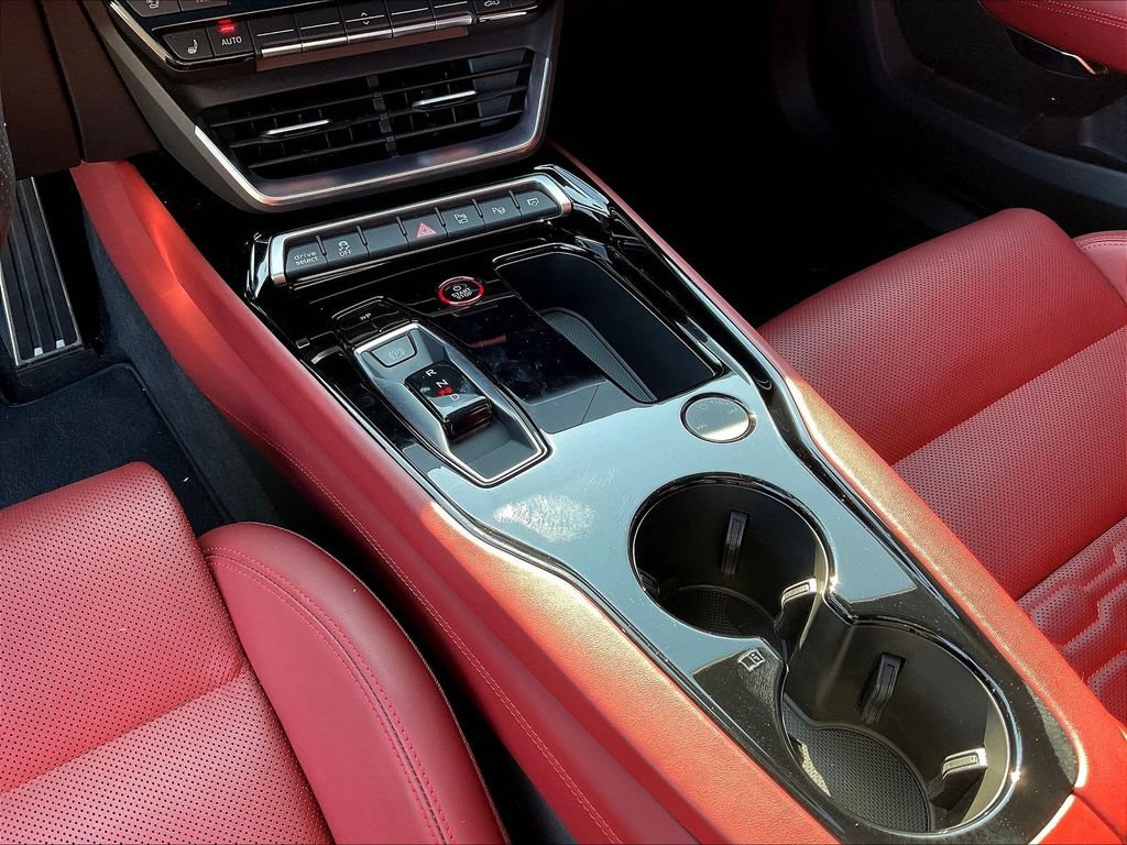 Used 2024 Audi RS e-tron GT w/ Carbon Performance Package AWD/4WD image 19
