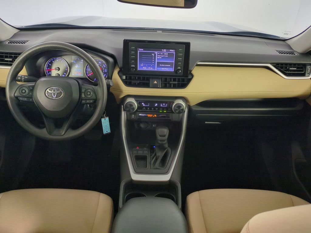 Used 2019 Toyota RAV4 LE image 16