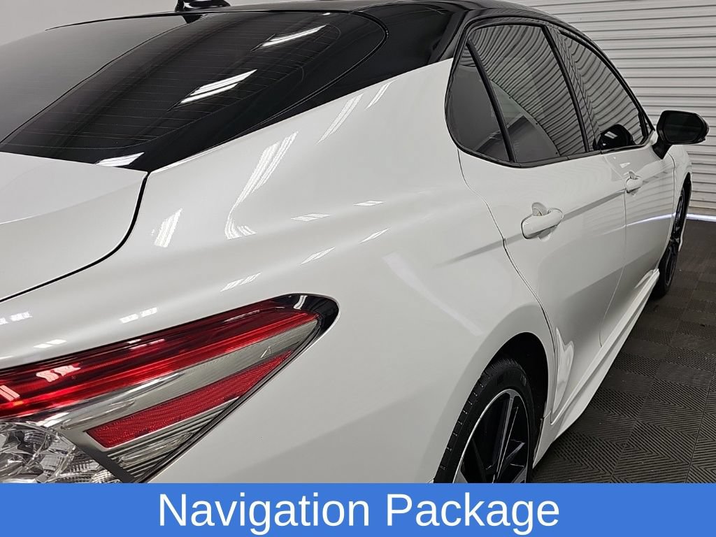 Used 2019 Toyota Camry XSE w/ Navigation Package FWD image 11