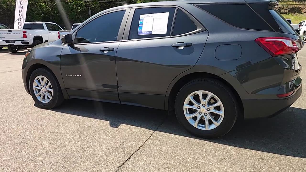 Used 2021 Chevrolet Equinox LS w/ LS Convenience Package FWD image 5