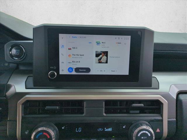 Certified 2024 Toyota Tacoma SR5 AWD/4WD image 15