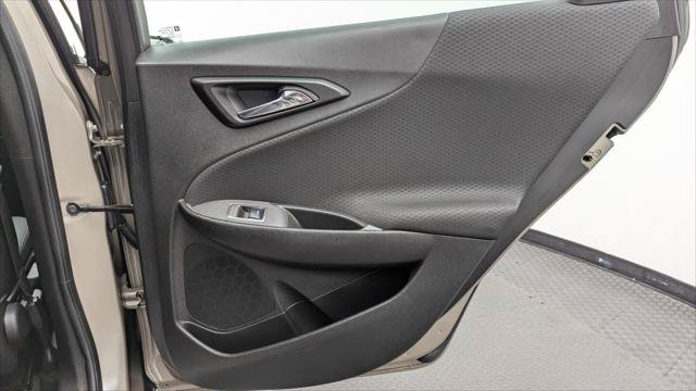 Used 2025 Chevrolet Malibu LT FWD image 21