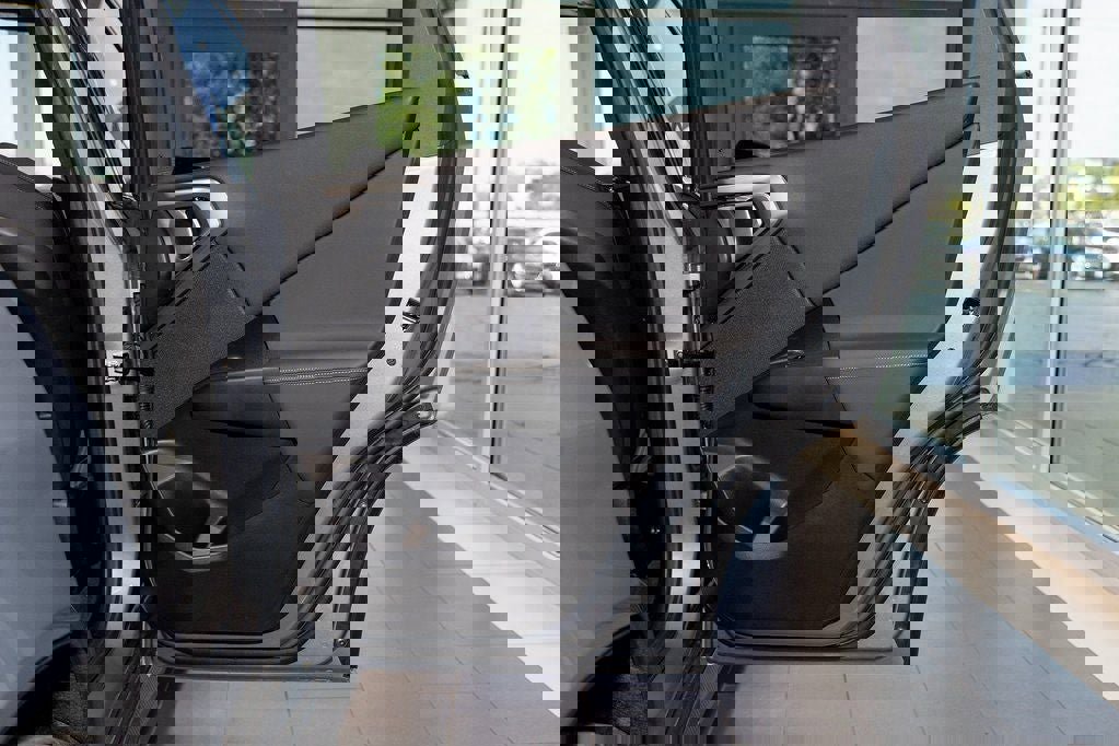 Used 2026 BMW X3 xDrive30 w/ Convenience Package image 36