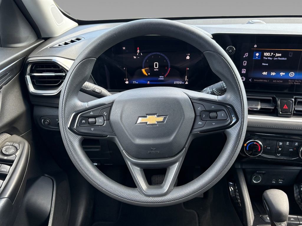 Used 2025 Chevrolet TrailBlazer LT FWD image 10