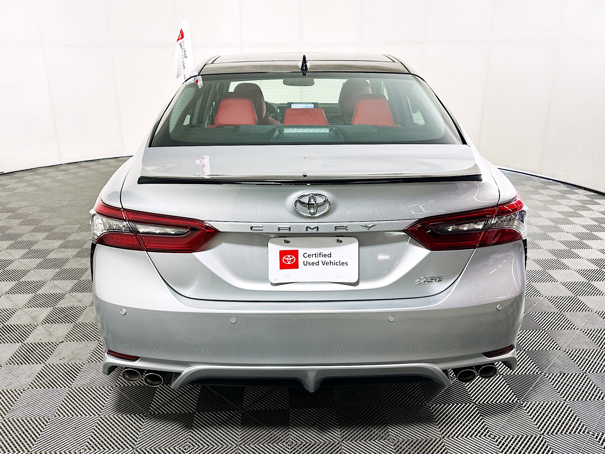 Used 2024 Toyota Camry XSE w/ Navigation Package FWD image 4