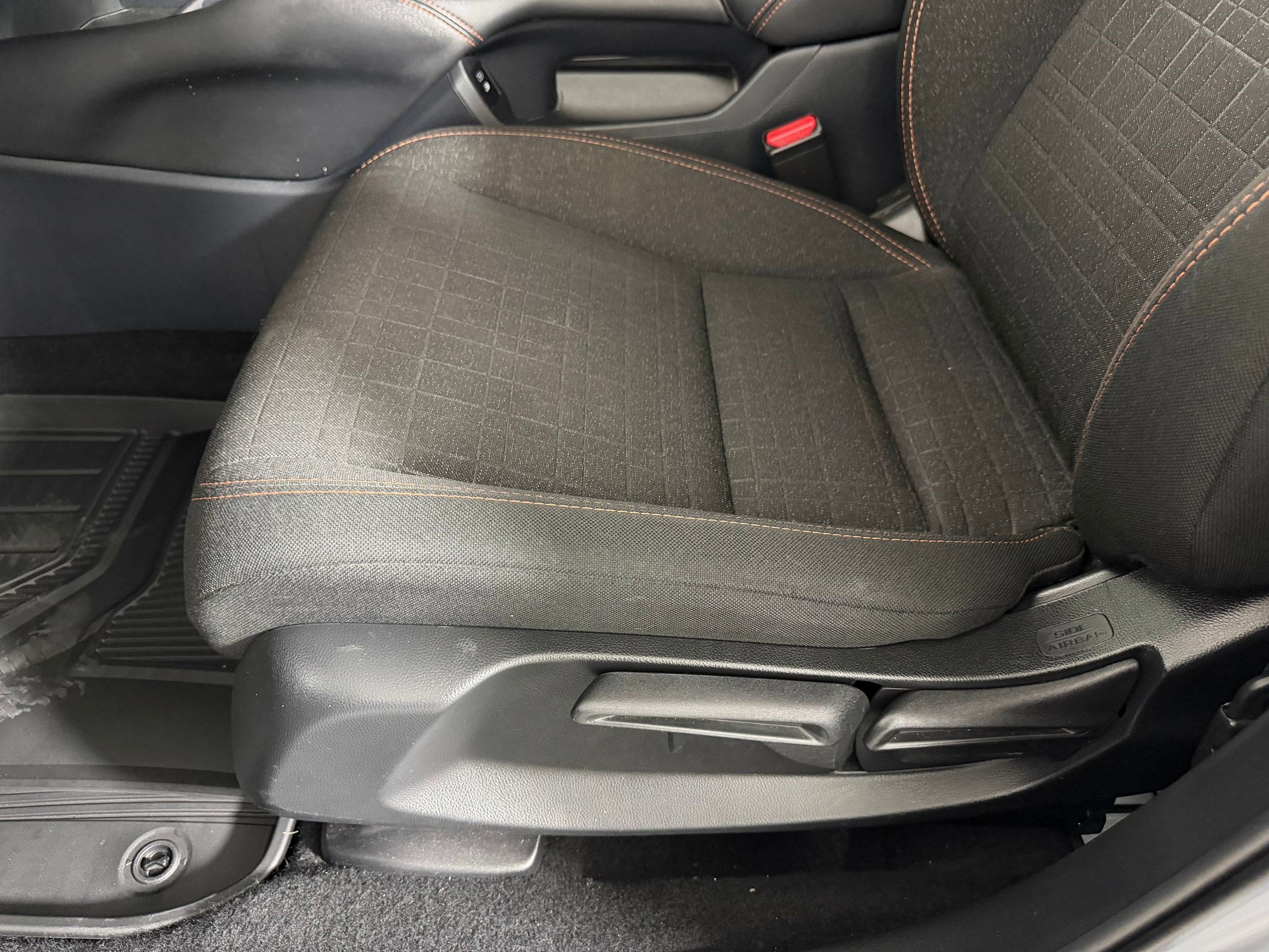 Certified 2025 Honda HR-V Sport image 12