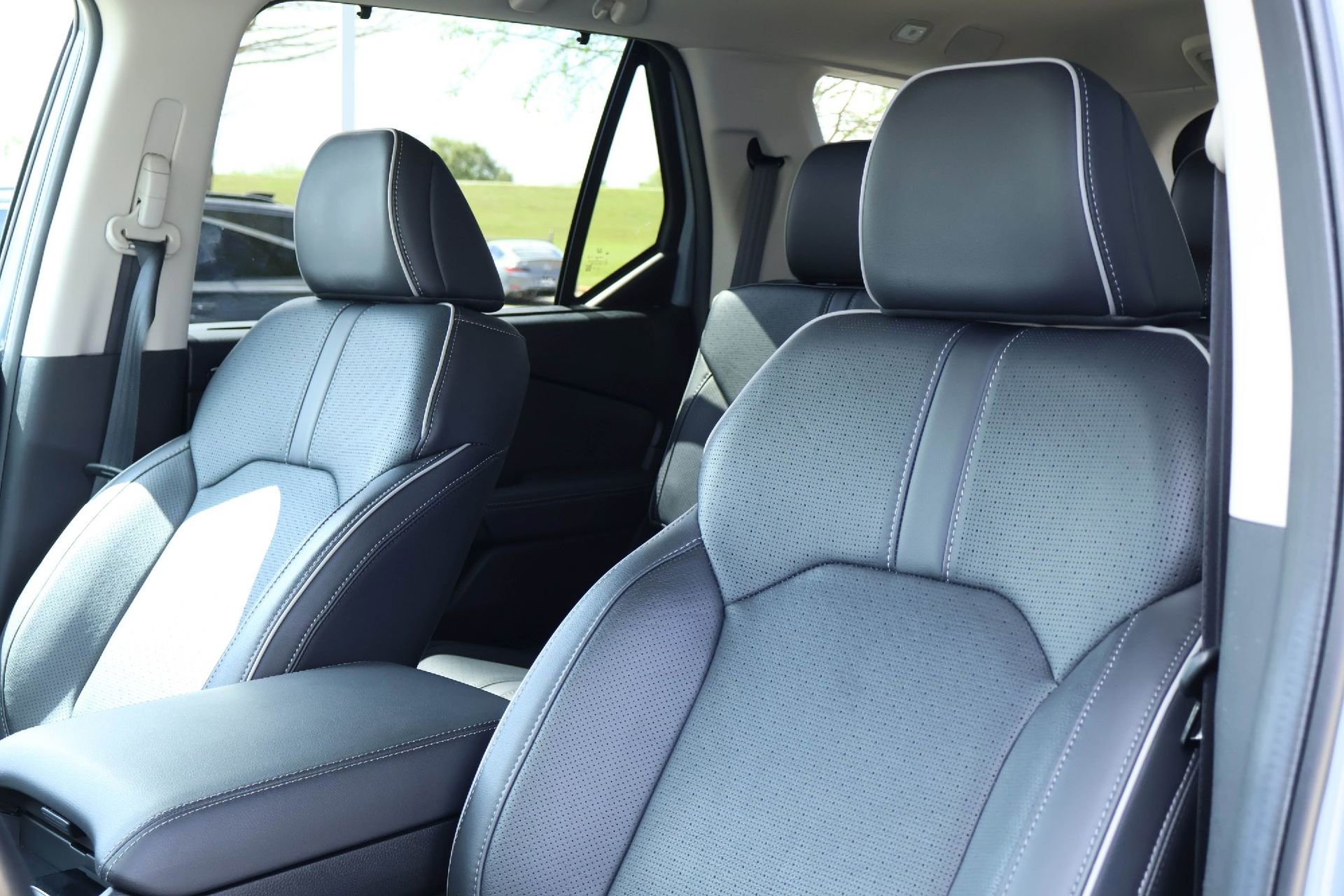 Used 2024 Honda Pilot Elite image 9