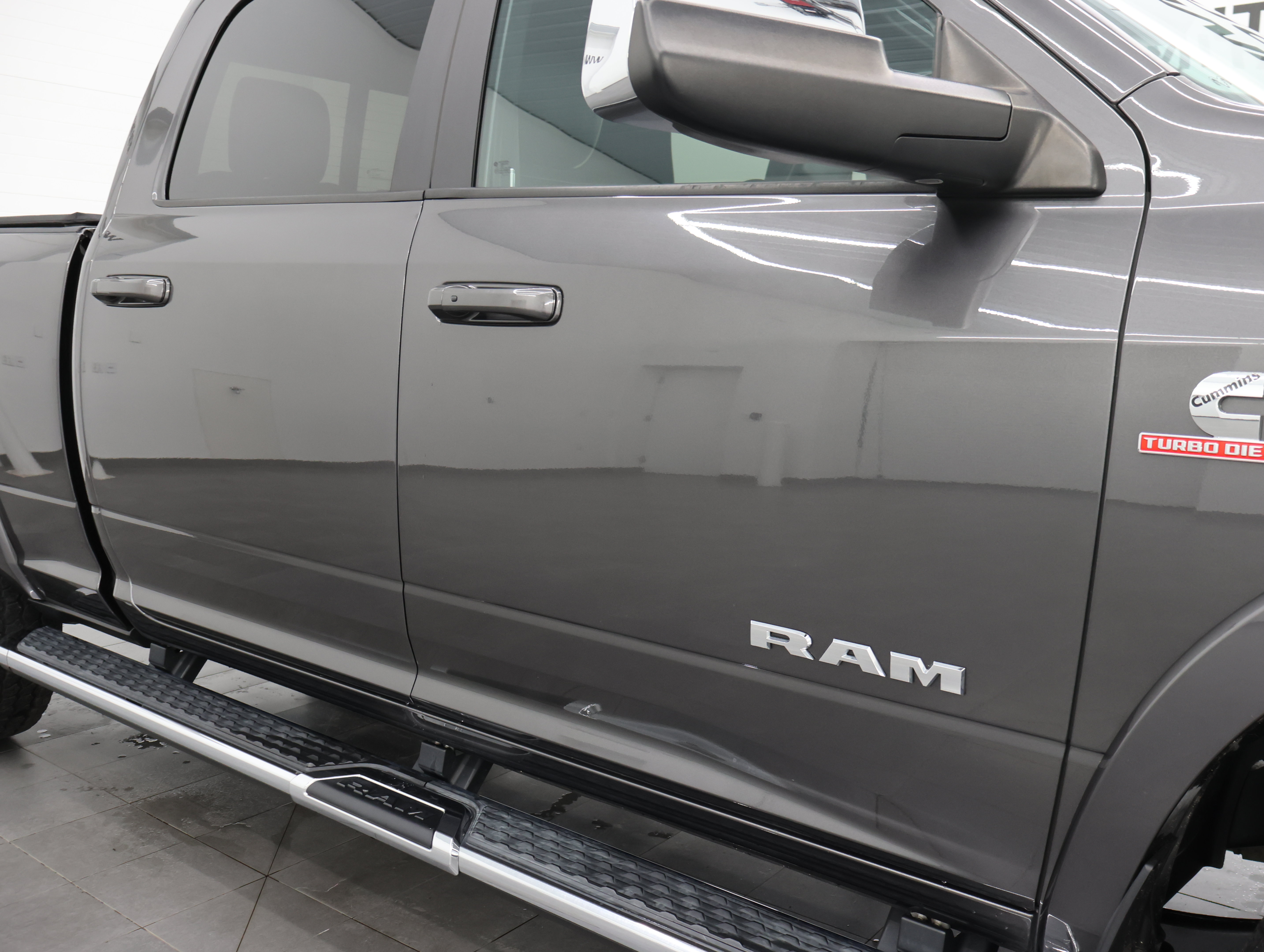 Used 2019 RAM 3500 Laramie AWD/4WD image 24