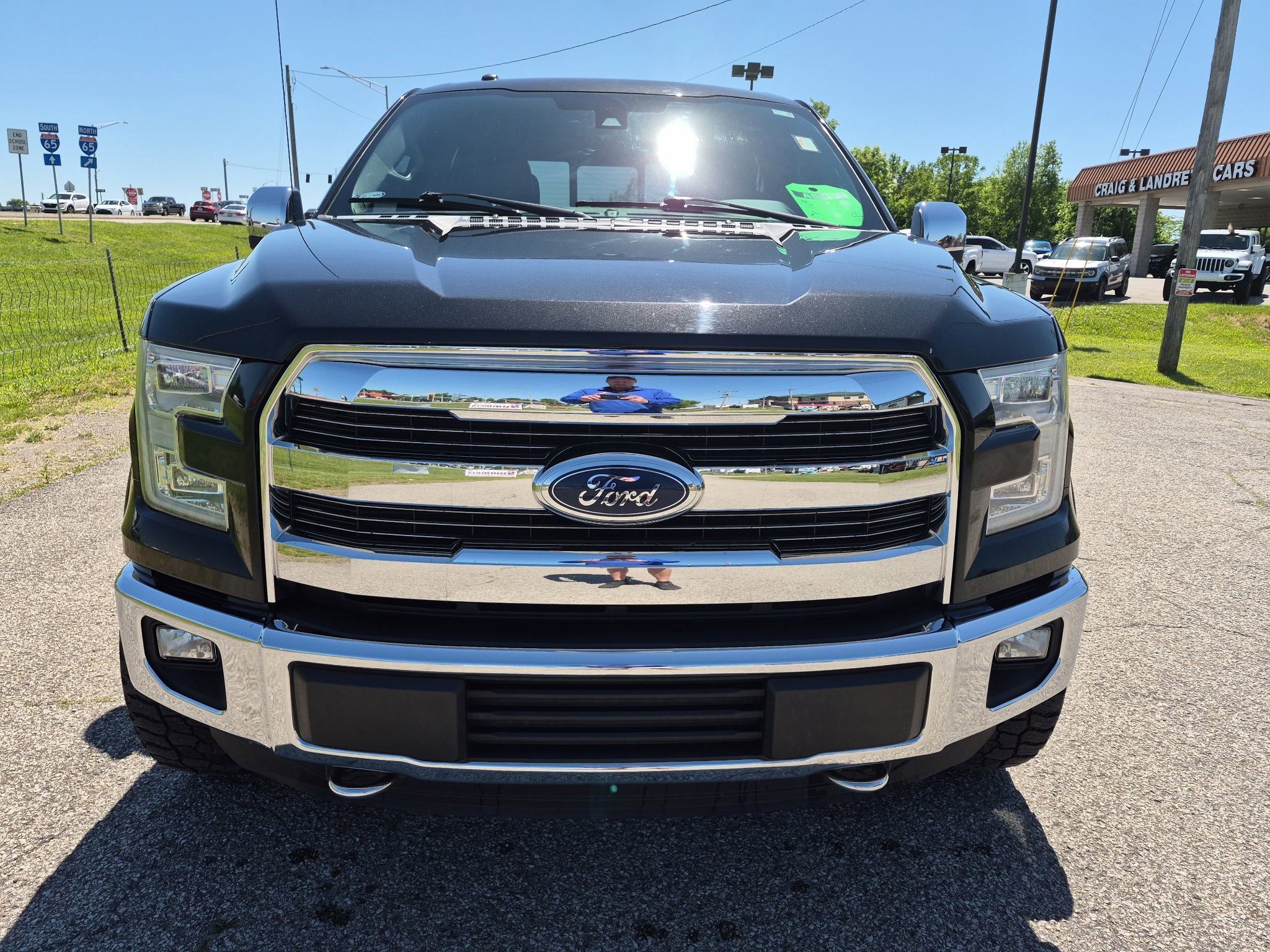 Used 2015 Ford F150 Lariat w/ Equipment Group 502A Luxury AWD/4WD image 8