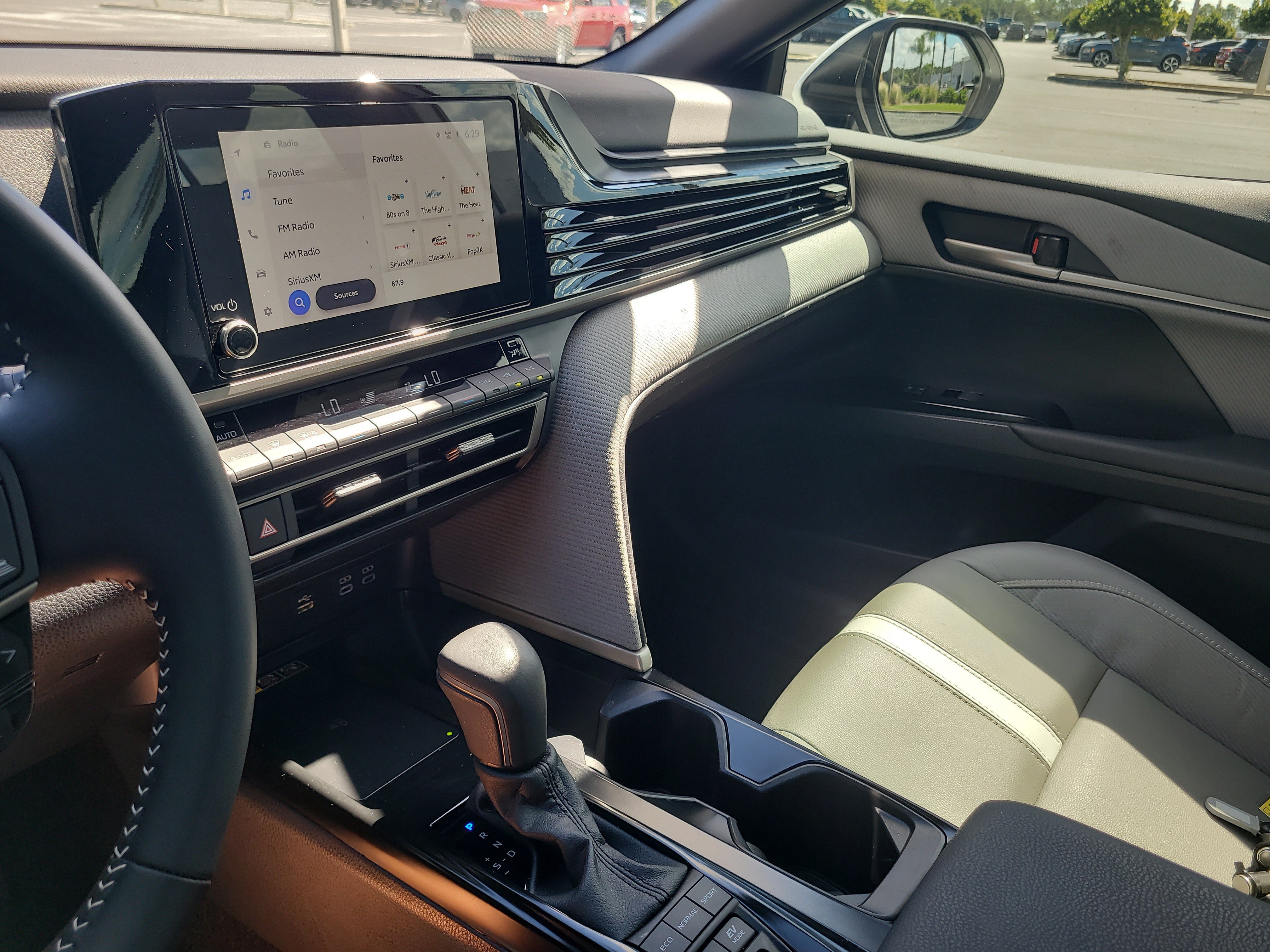 Certified 2026 Toyota Camry SE FWD image 21