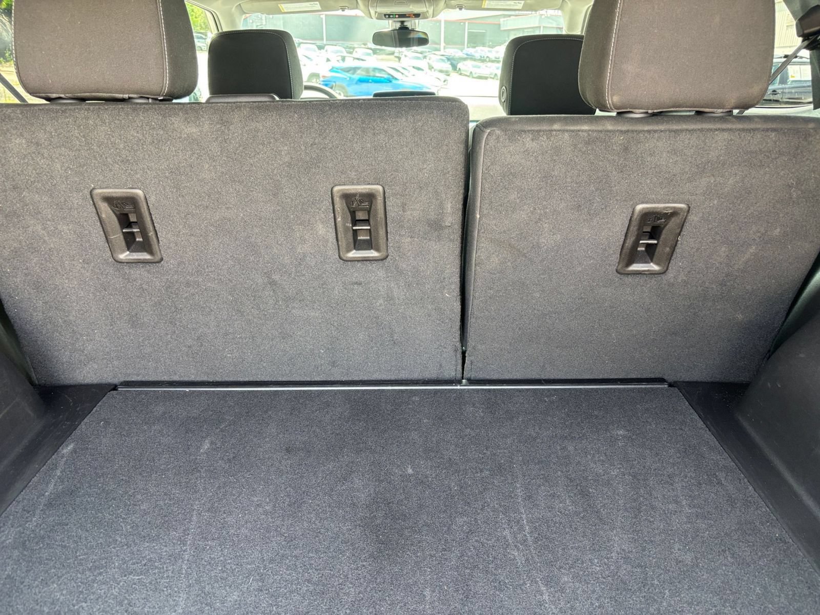 Used 2025 Chevrolet Blazer LT FWD image 25