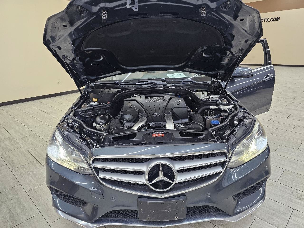 Used 2014 Mercedes-Benz E 550 4MATIC Sedan image 42