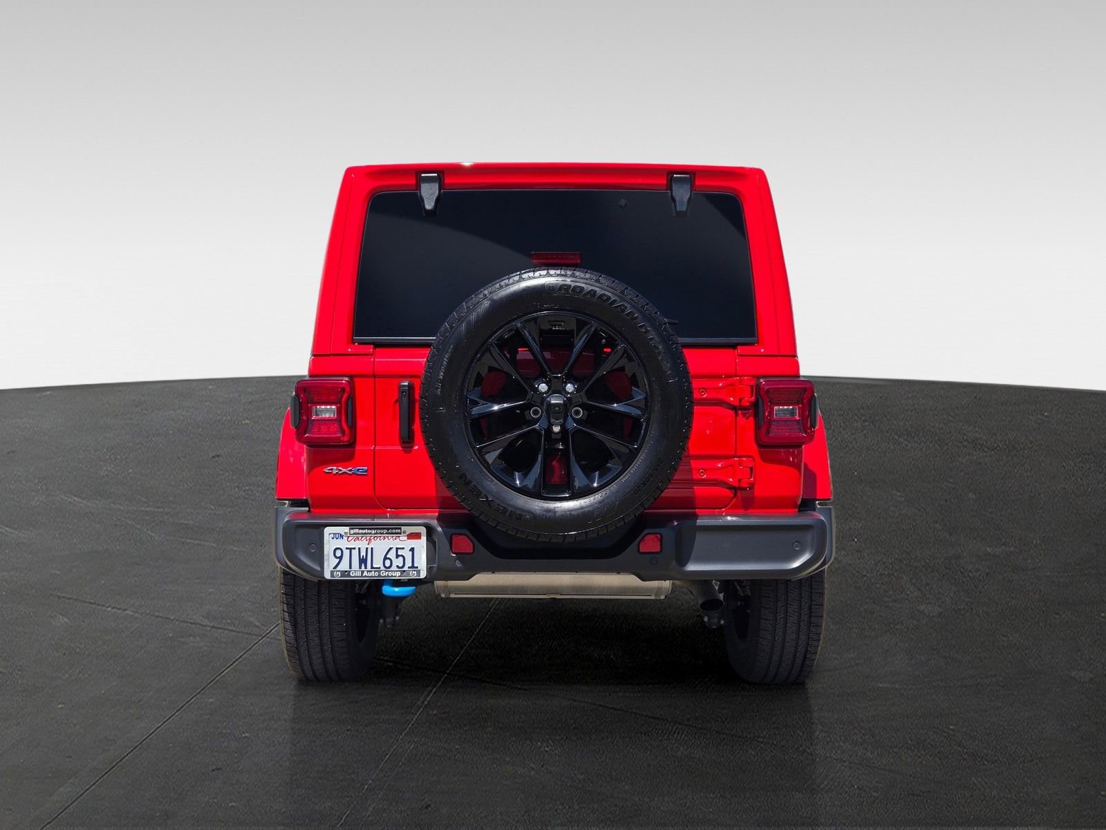 Used 2024 Jeep Wrangler Unlimited Sahara w/ Safety Group AWD/4WD image 5