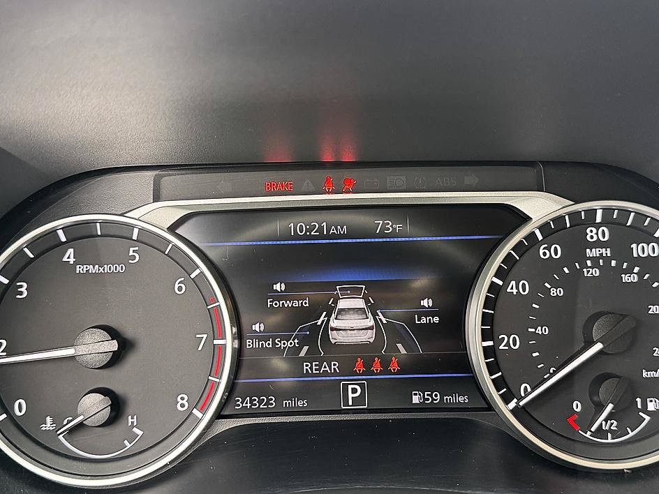 Used 2022 Nissan Sentra SV w/ SV Premium Package FWD image 16