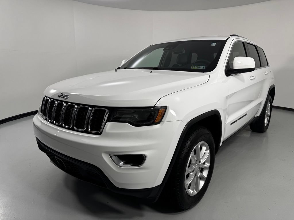 Used 2021 Jeep Grand Cherokee Laredo AWD/4WD image 3