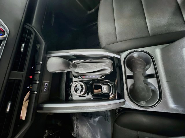 Used 2024 Chevrolet Colorado Trail Boss w/ Technology Package AWD/4WD image 25
