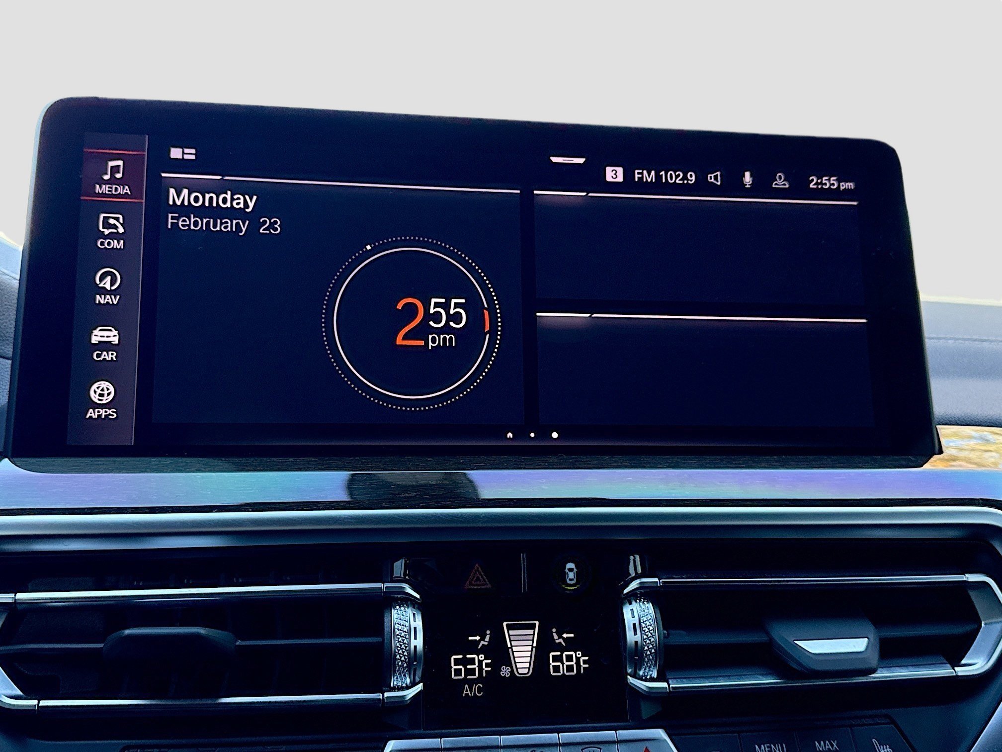 Used 2024 BMW X4 M40i w/ Premium Package image 30