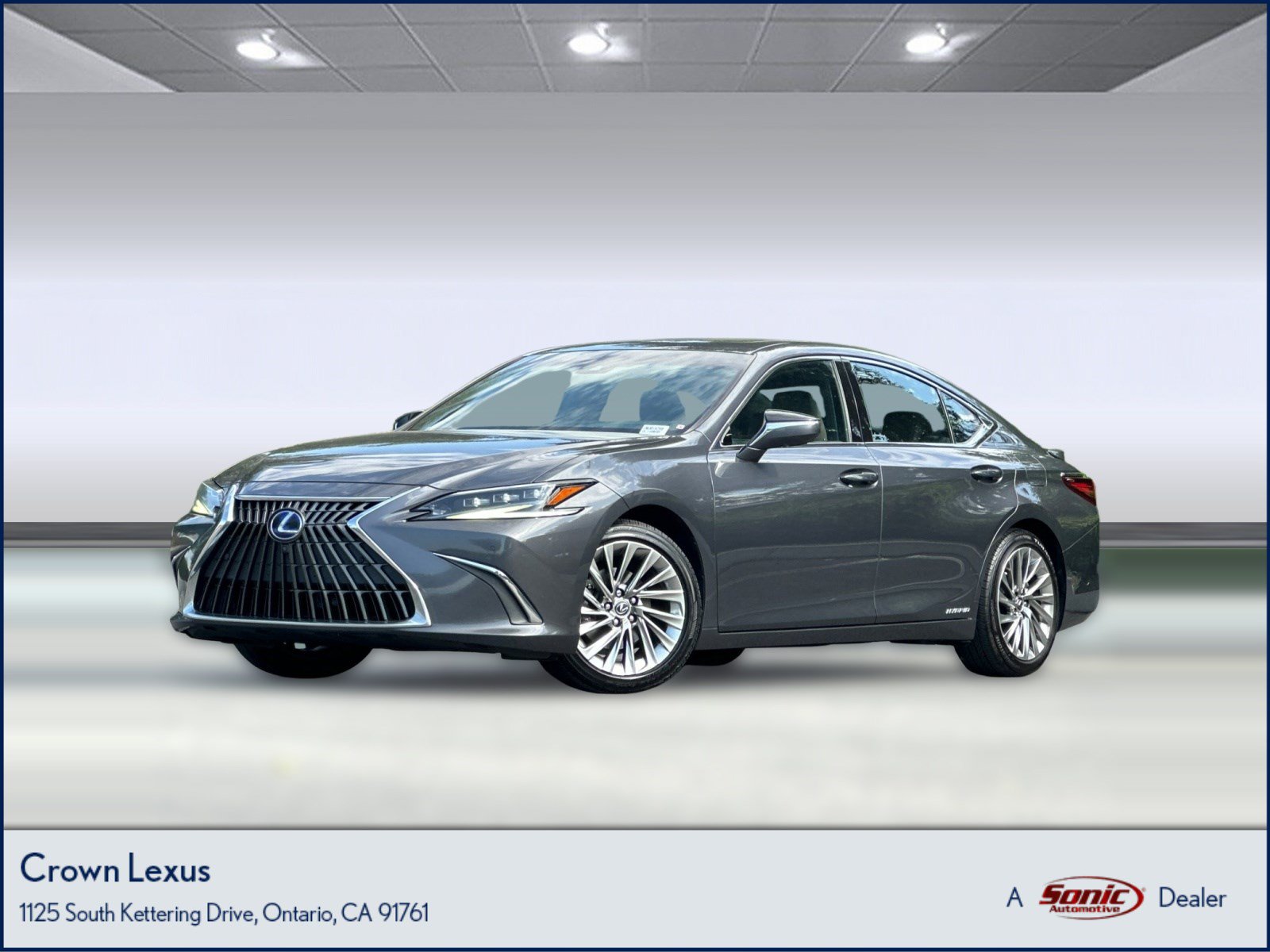 Used 2022 Lexus ES 300h w/ Accessory Package