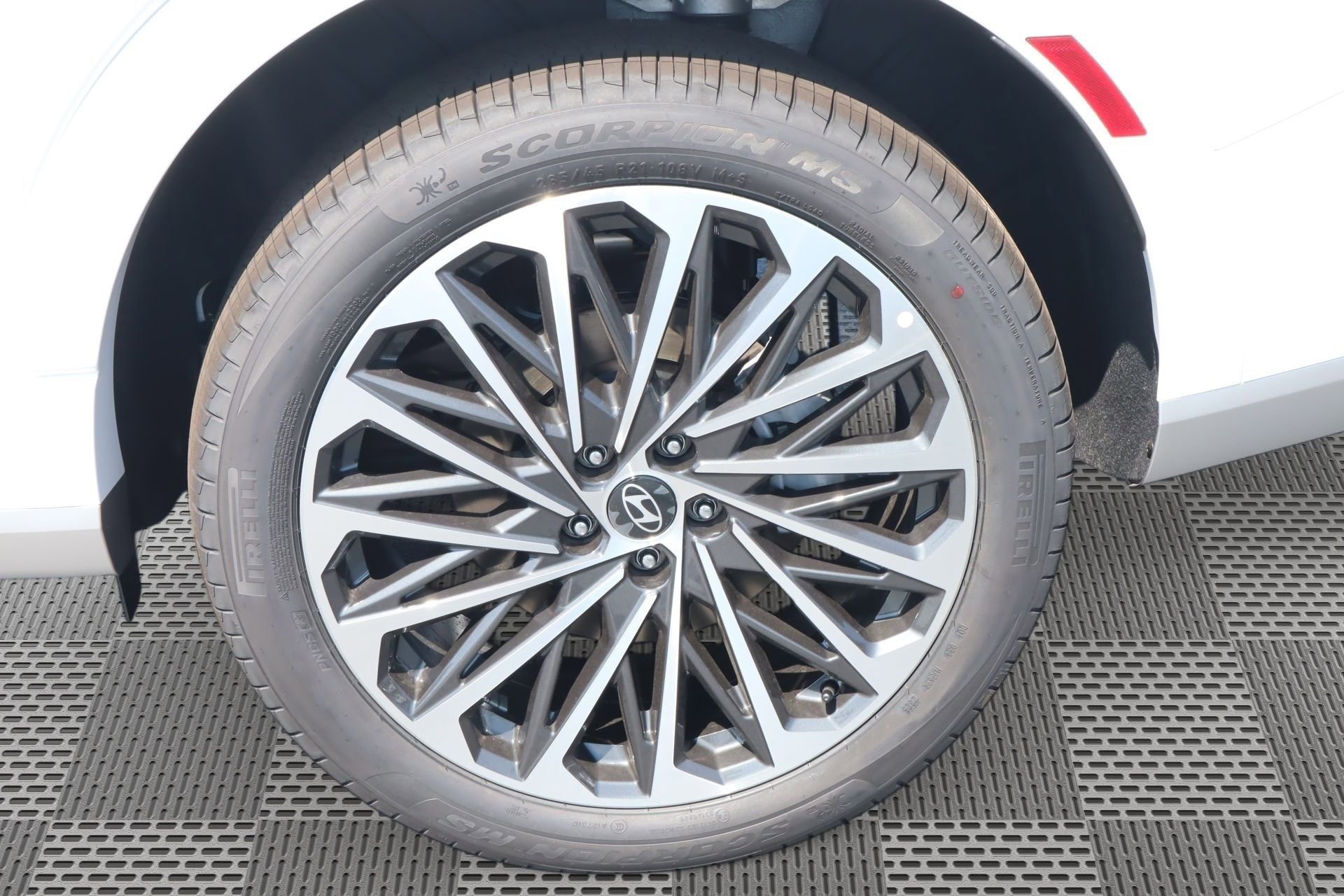 New 2026 Hyundai Palisade Calligraphy FWD image 5