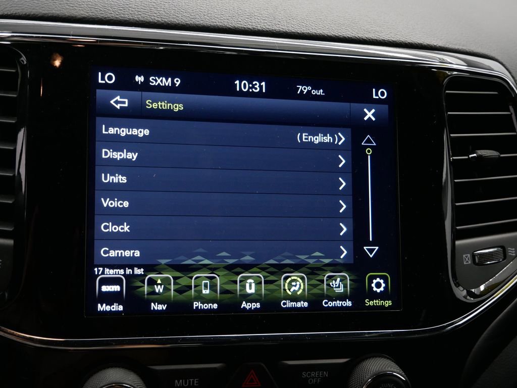 Certified 2022 Jeep Grand Cherokee Laredo X image 34