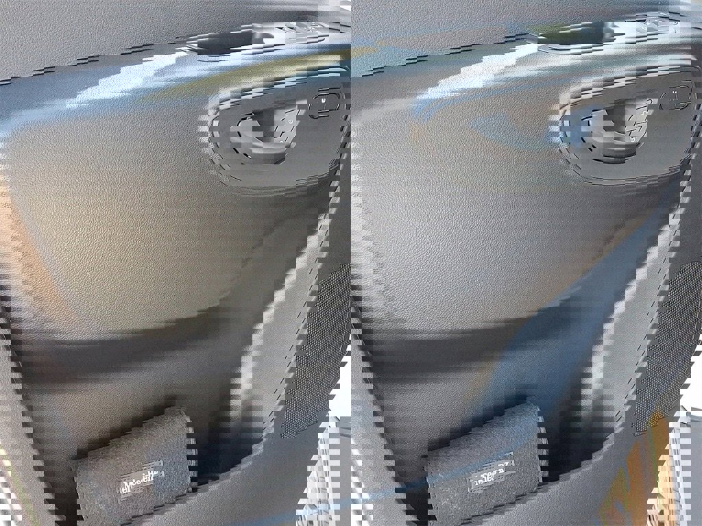 New 2025 Mercedes-Benz Sprinter 2500 image 9